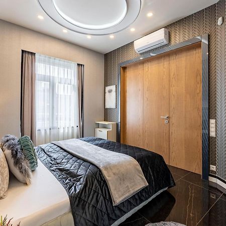 Luxury Royal Central Apartment By Prestige Homes 부다페스트 외부 사진