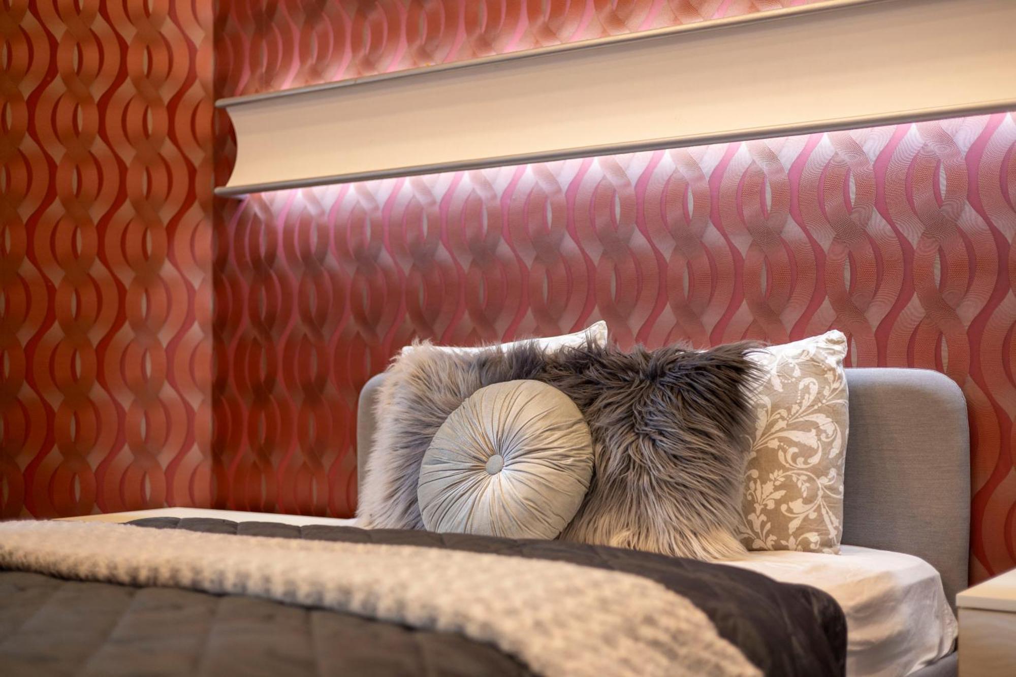 Luxury Royal Central Apartment By Prestige Homes 부다페스트 외부 사진